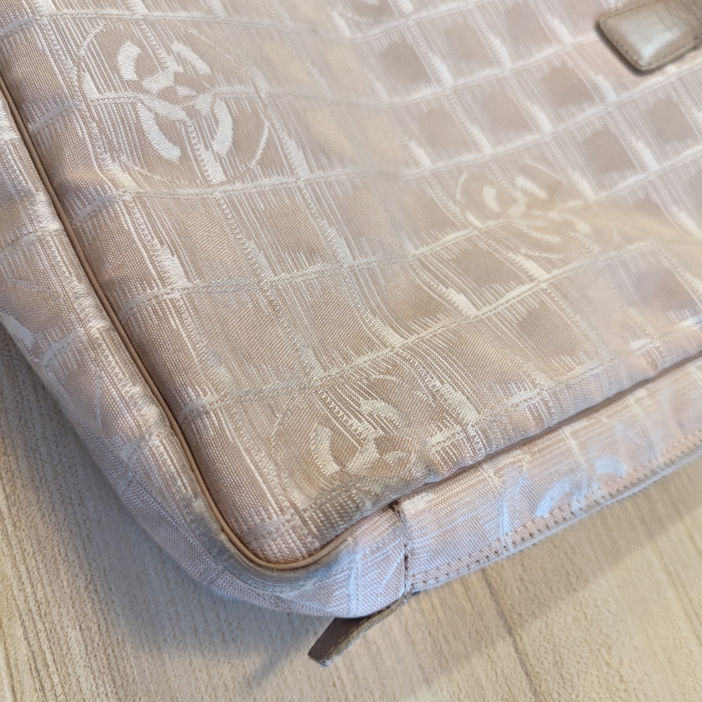 Authentic VTG Chanel Travel Ligne Laptop bag - Picture 8 of 16